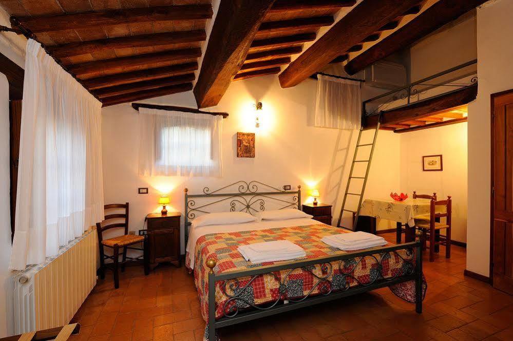 Relais Borgo Torale Hotel Passignano sul Trasimeno Exterior foto