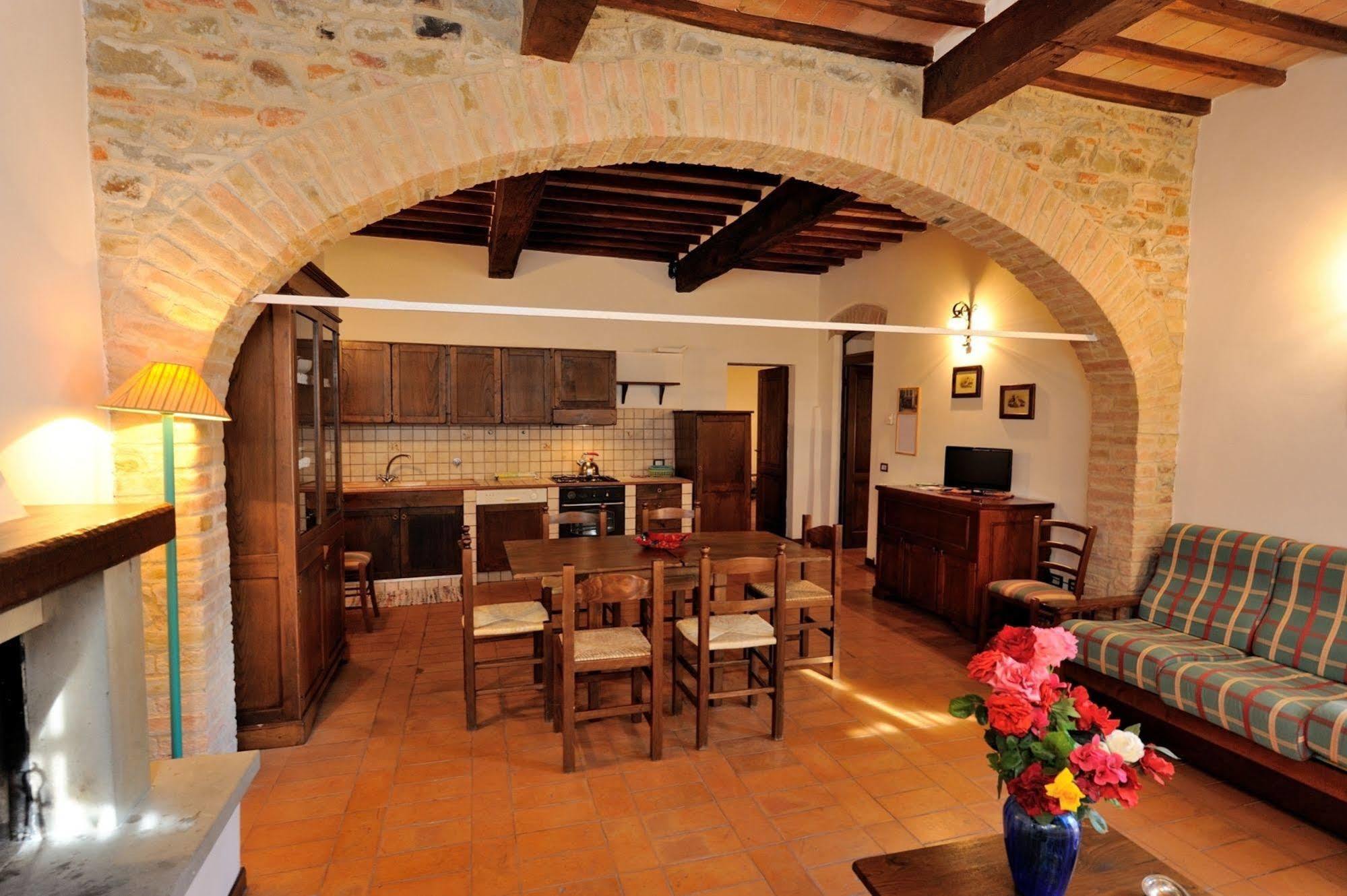 Relais Borgo Torale Hotel Passignano sul Trasimeno Exterior foto