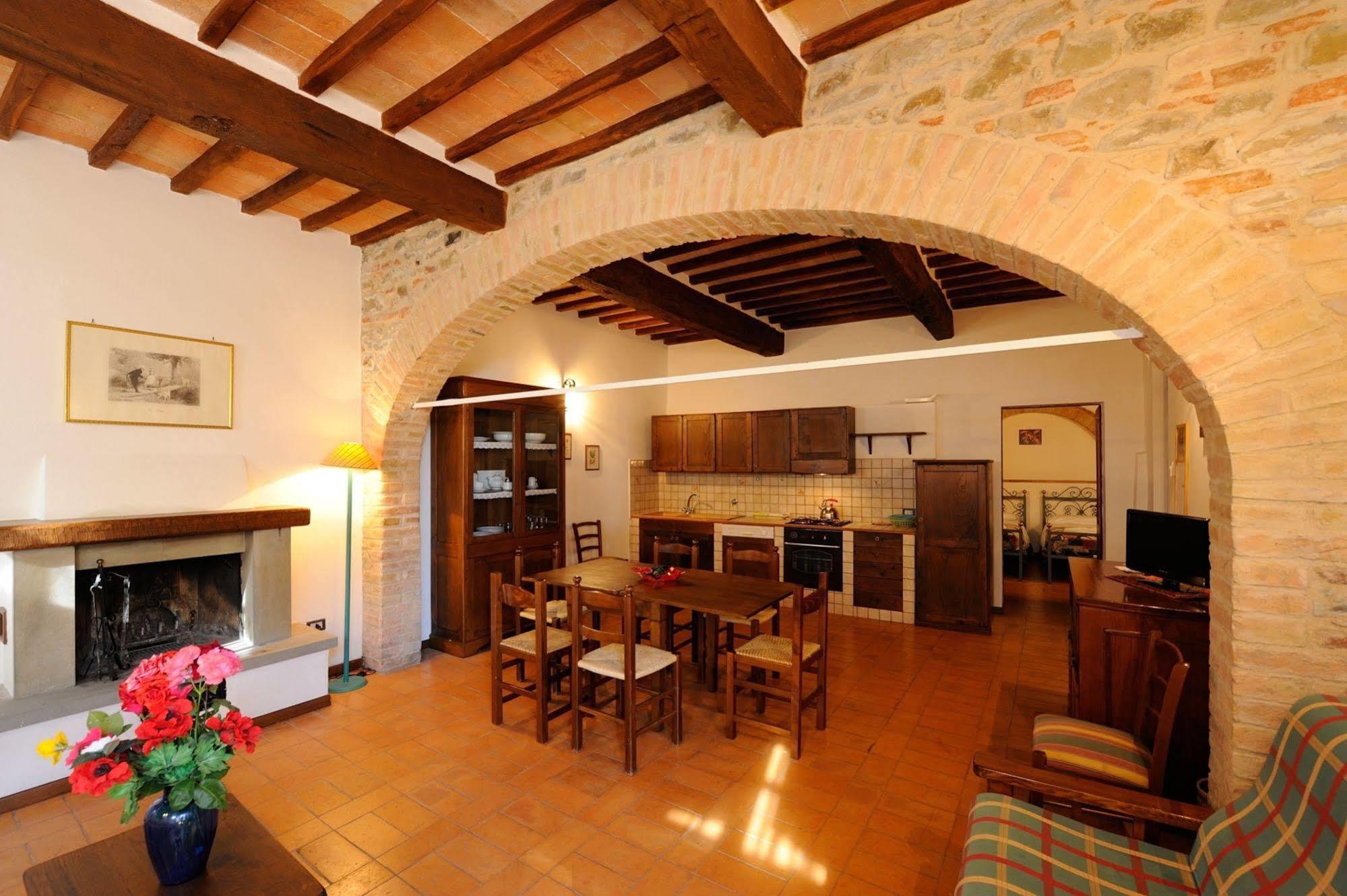 Relais Borgo Torale Hotel Passignano sul Trasimeno Exterior foto