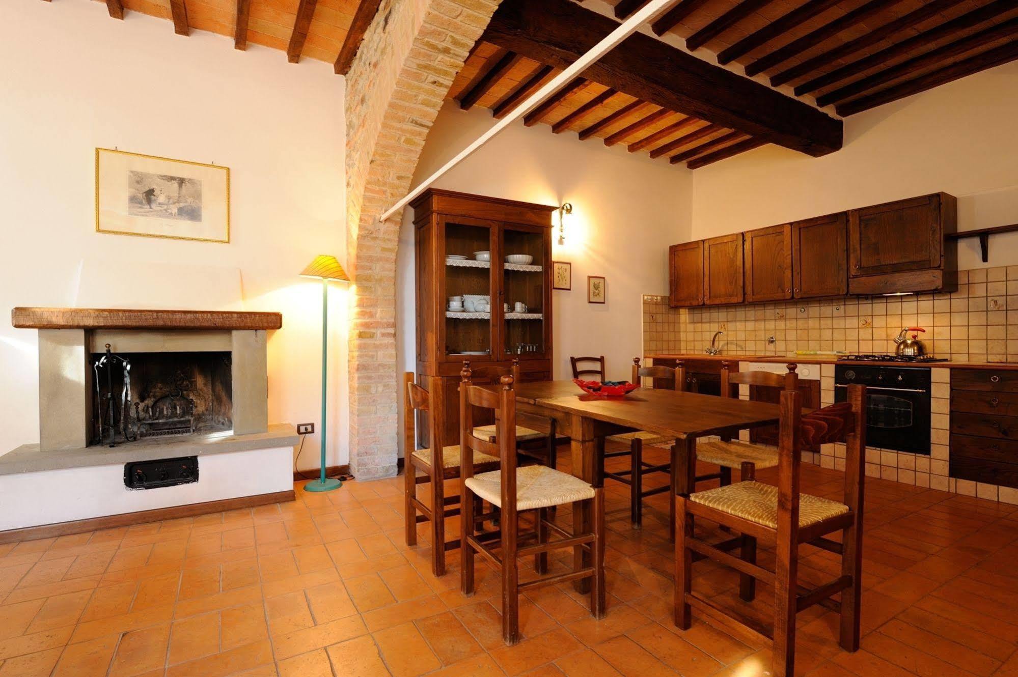 Relais Borgo Torale Hotel Passignano sul Trasimeno Exterior foto
