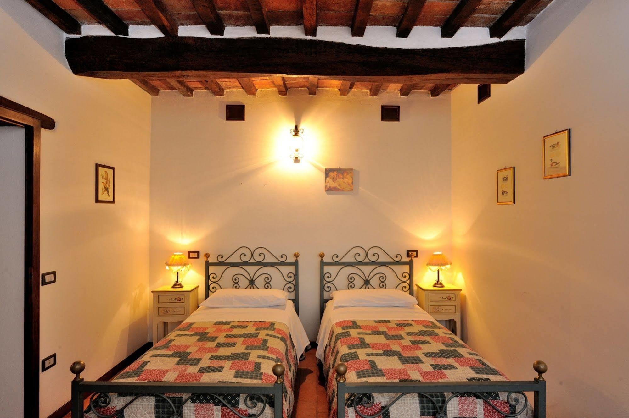 Relais Borgo Torale Hotel Passignano sul Trasimeno Exterior foto